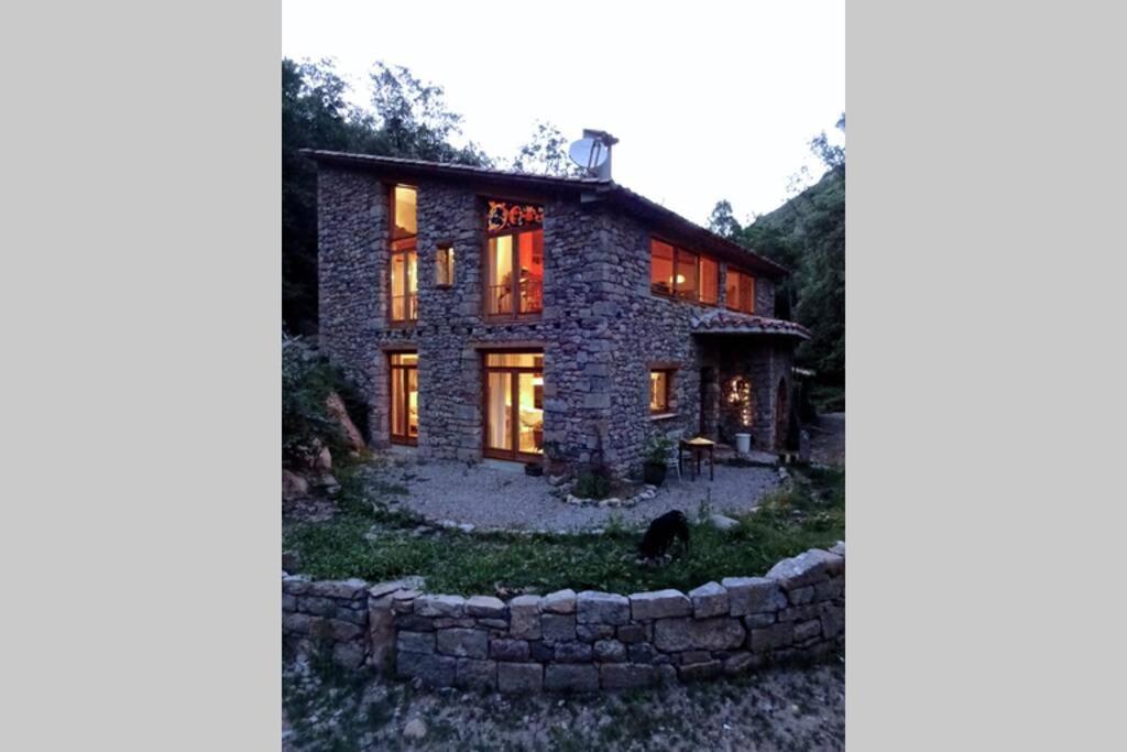 Pont De Valenti Mountain Retreat Lägenhet Girona Exteriör bild